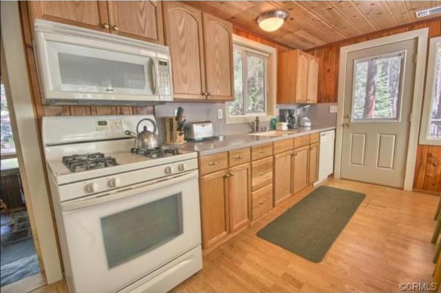 95R The Little Creek Cabin ワオナ エクステリア 写真